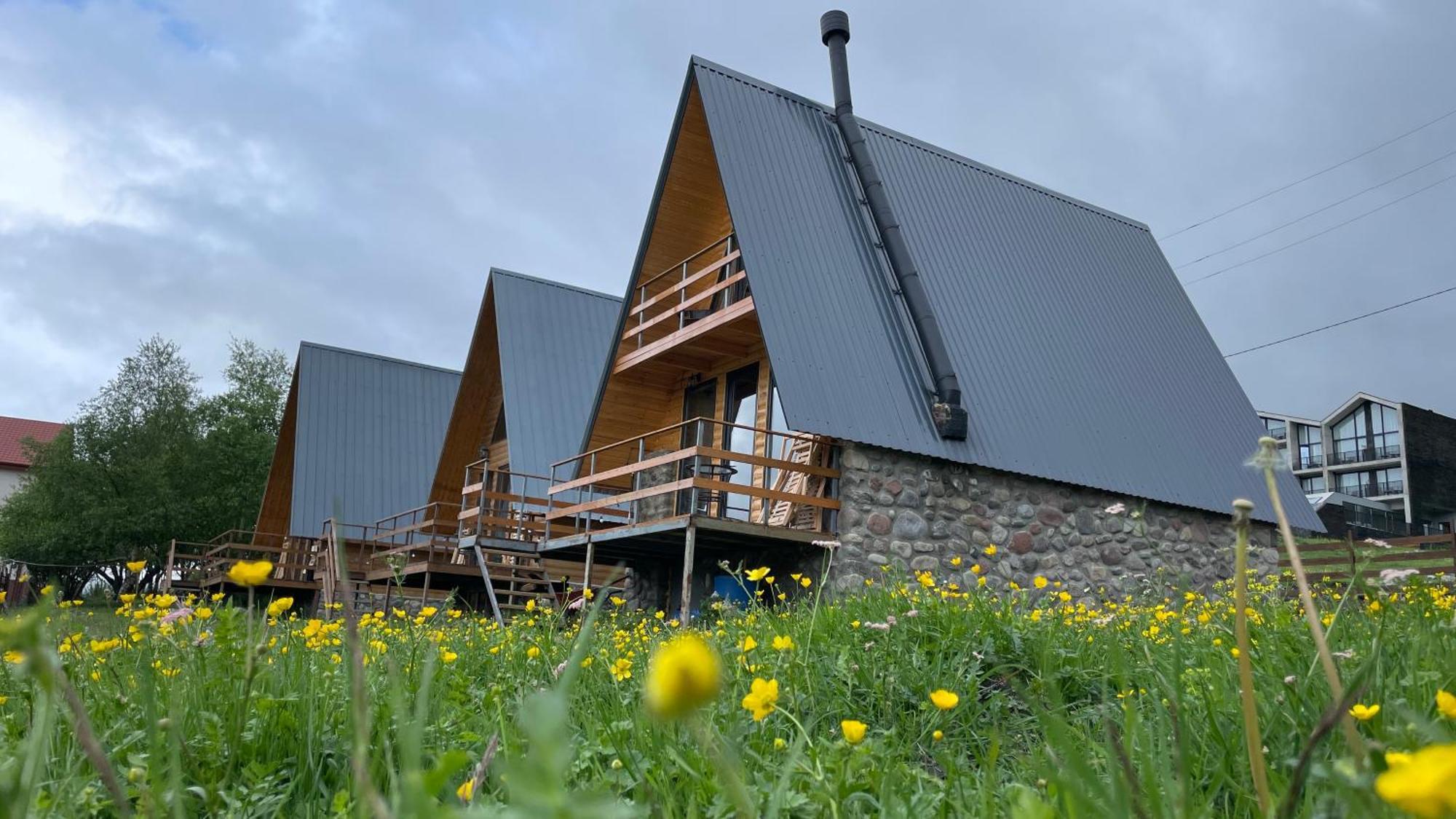 Aura Cottages Kazbegi Exterior foto